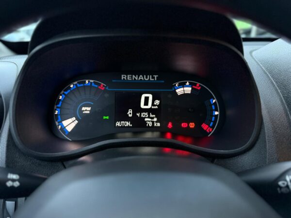 RENAULT KWID 1.0 12V SCE FLEX INTENSE MANUAL - Image 11