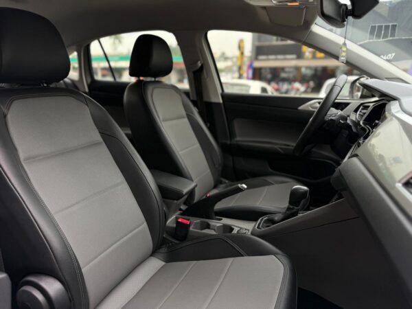VOLKSWAGEN VIRTUS 1.0 200 TSI HIGHLINE AUTOMÁTICO - Image 9