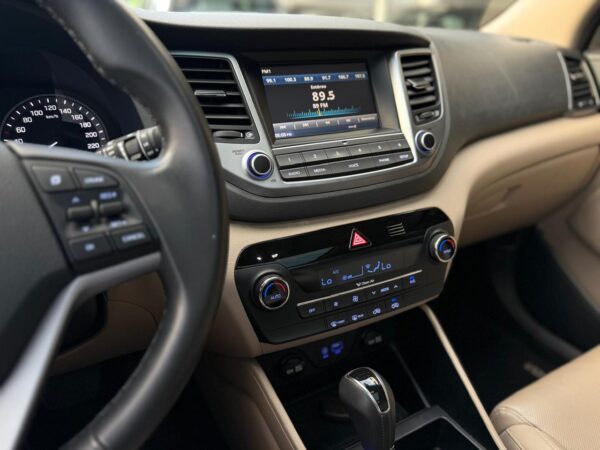 HYUNDAI TUCSON 1.6 16V T-GDI GASOLINA GLS ECOSHIFT - Image 9