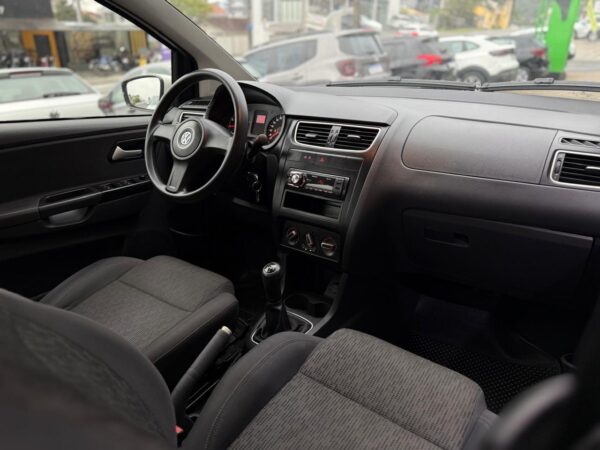 VOLKSWAGEN FOX 1.6 MI 8V FLEX 4P MANUAL - Image 10