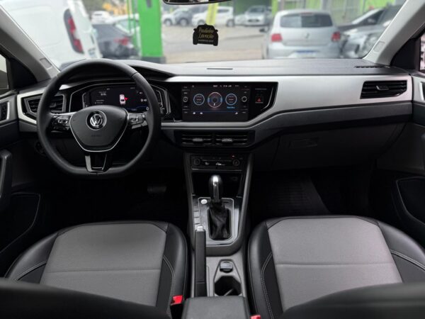 VOLKSWAGEN VIRTUS 1.0 200 TSI HIGHLINE AUTOMÁTICO - Image 16