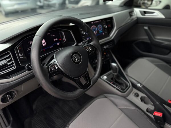 VOLKSWAGEN VIRTUS 1.0 200 TSI HIGHLINE AUTOMÁTICO - Image 2
