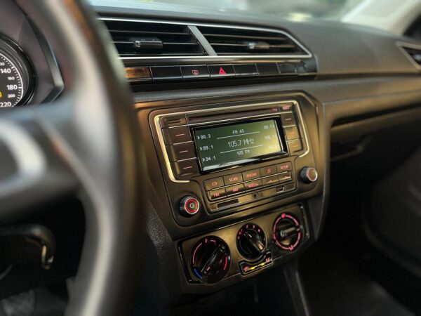 VOLKSWAGEN VOYAGE 1.6 16V MSI TOTALFLEX 4P AUTOMÁTICO - Image 4